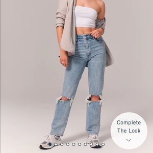 Abercrombie 90s Ultra High Rise Straight Jean, light wash ripped, Size 27